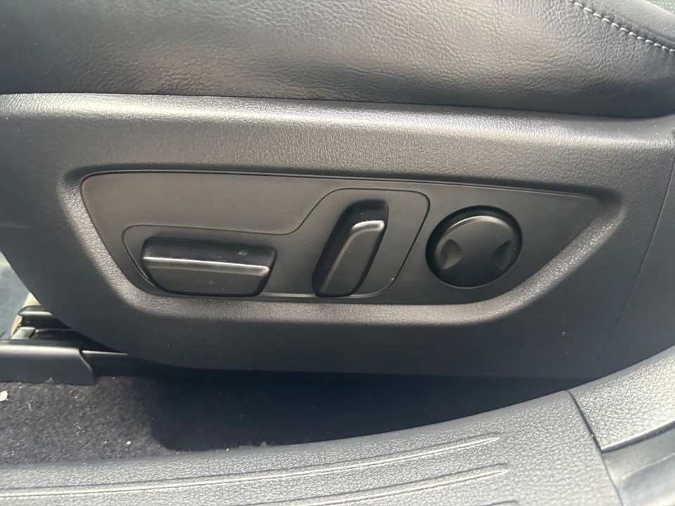 2025 Mazda CX-50 - Image 18 of 31