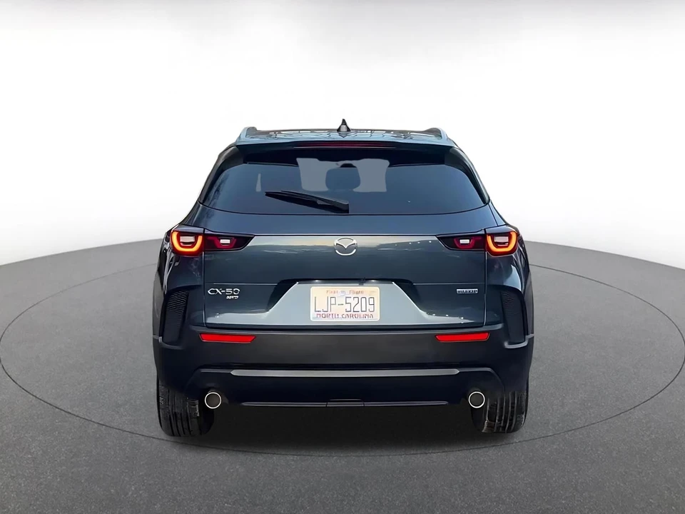 2025 Mazda CX-50 - Image 14 of 31