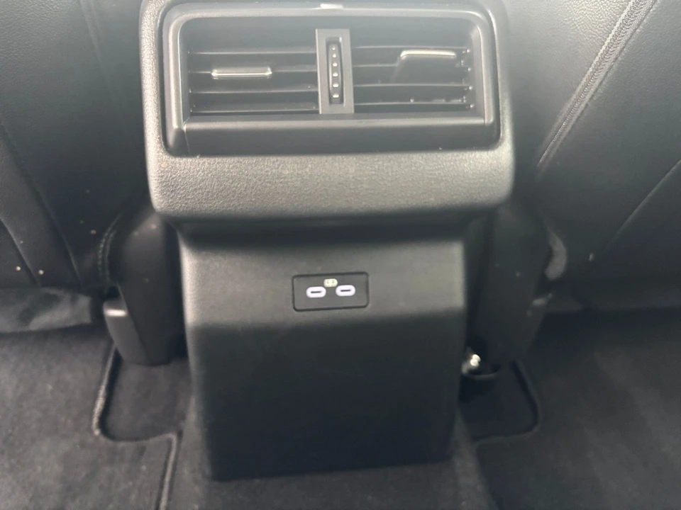 2025 Mazda CX-50 - Image 26 of 31