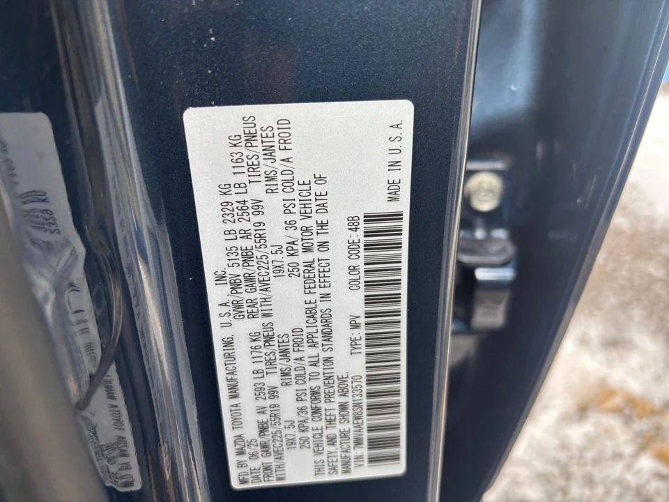 2025 Mazda CX-50 - Image 26 of 31