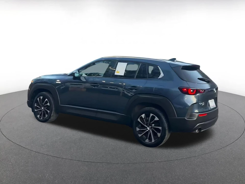 2025 Mazda CX-50 - Image 8 of 31