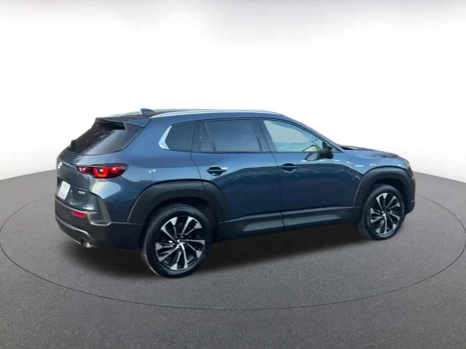 2025 Mazda CX-50 - Image 17 of 31