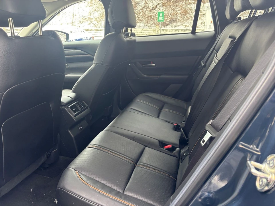 2025 Mazda CX-50 - Image 22 of 31