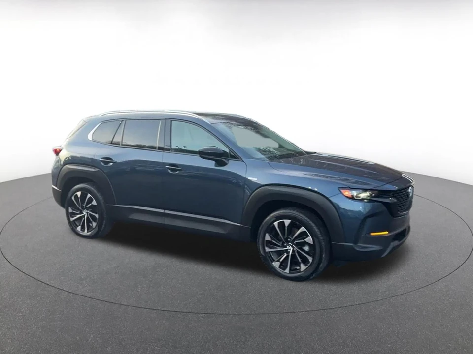 2025 Mazda CX-50 - Image 2 of 31