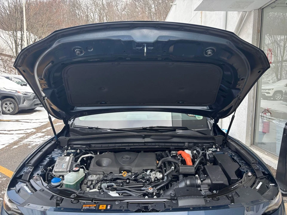 2025 Mazda CX-50 - Image 29 of 31