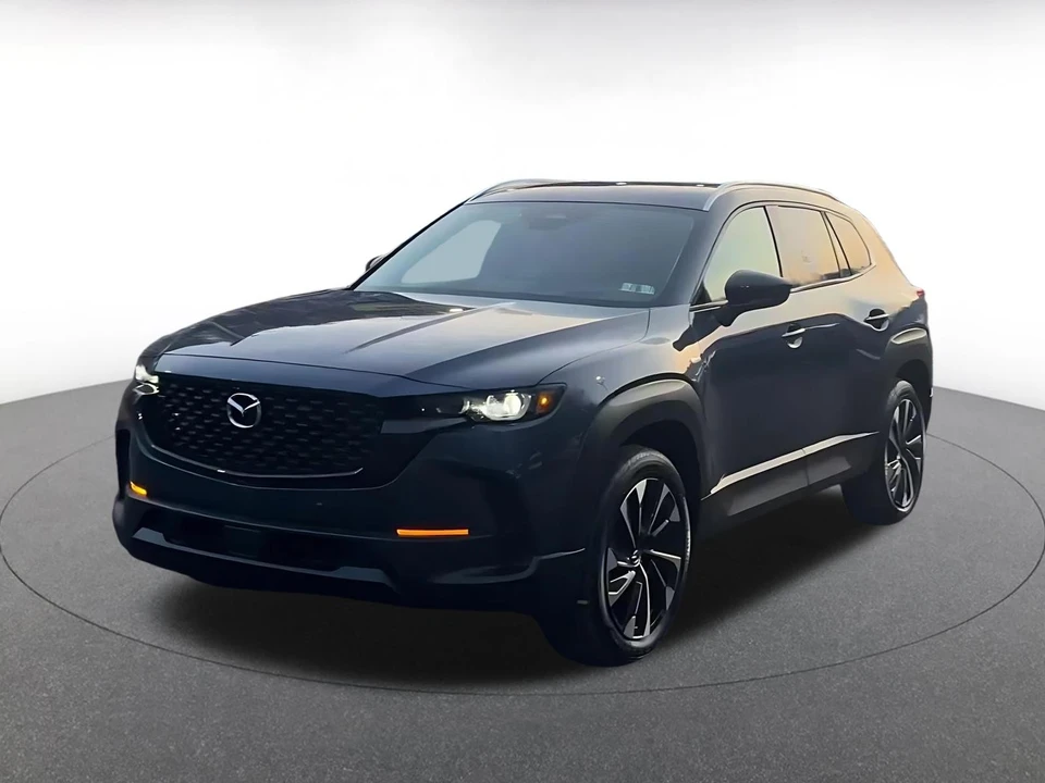 2025 Mazda CX-50 - Image 8 of 31