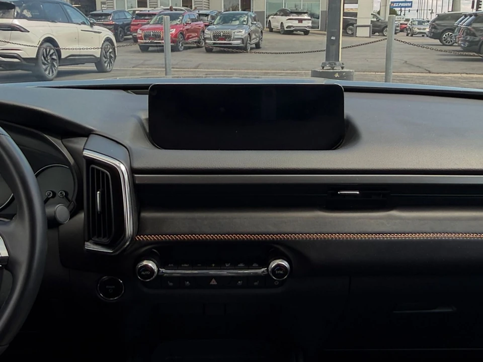 2025 Mazda CX-50 - Image 18 of 31