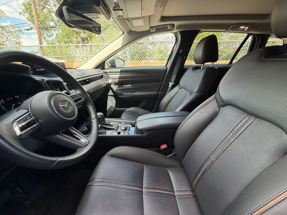 2025 Mazda CX-50 - Image 25 of 31