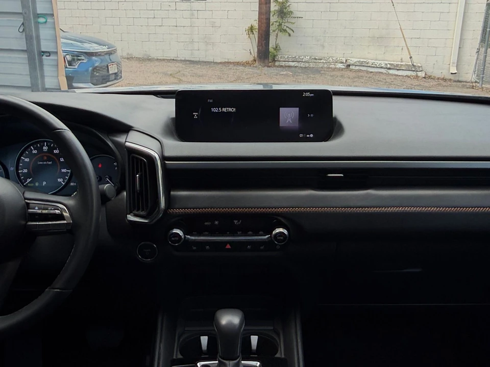 2025 Mazda CX-50 - Image 16 of 31