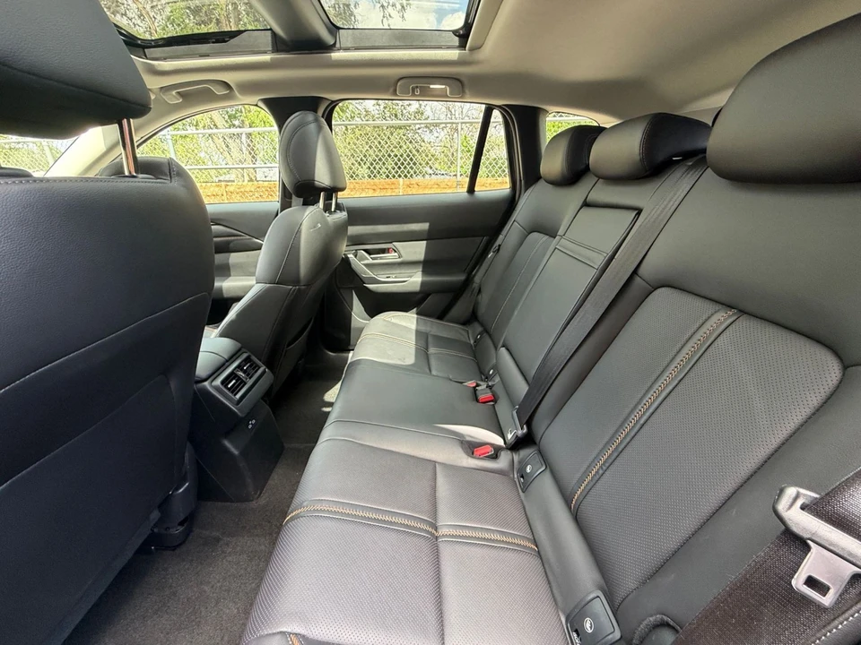 2025 Mazda CX-50 - Image 24 of 31