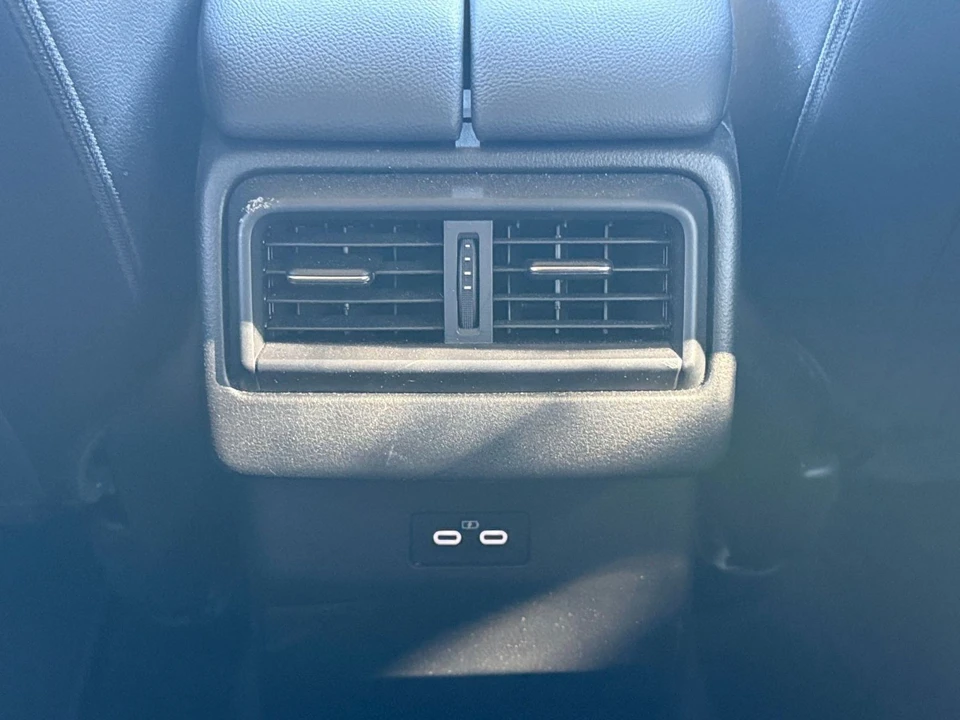 2025 Mazda CX-50 - Image 27 of 31