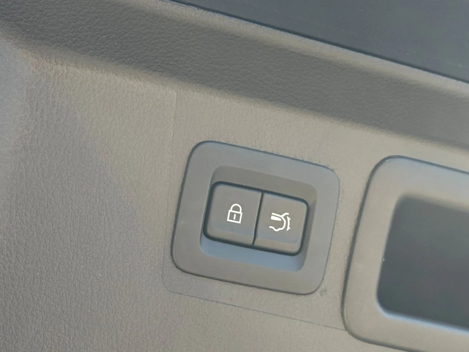 2025 Mazda CX-50 - Image 26 of 31