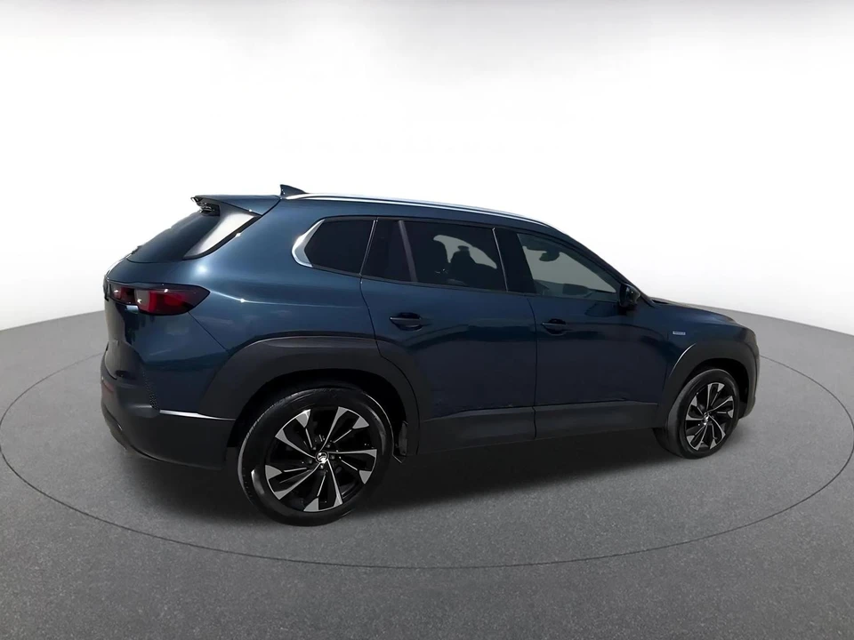 2025 Mazda CX-50 - Image 17 of 31