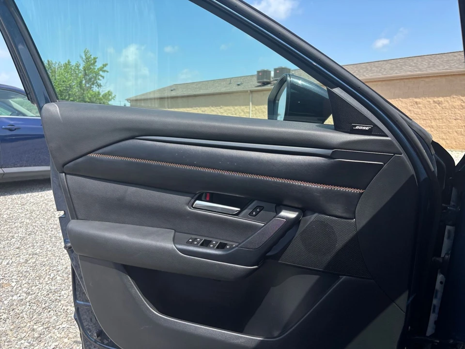 2025 Mazda CX-50 - Image 20 of 31