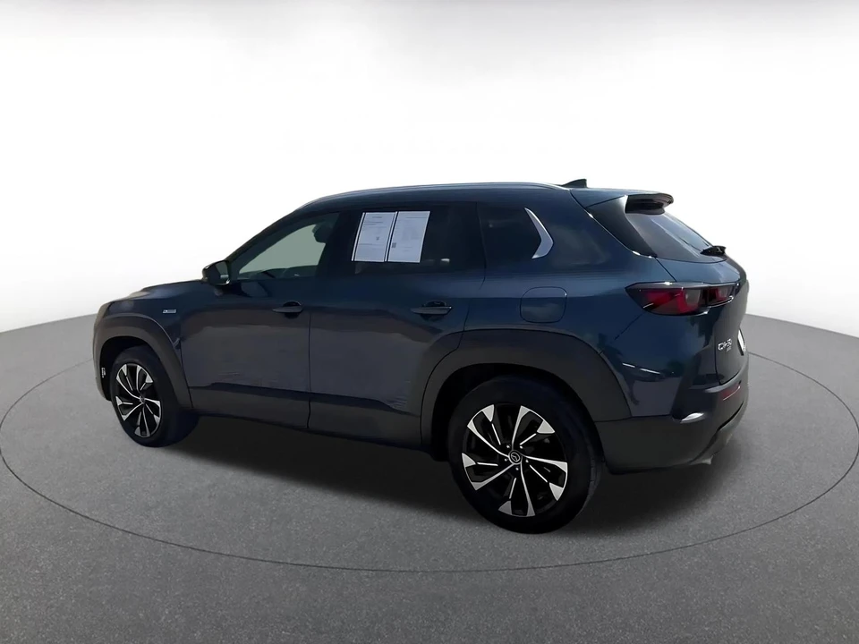 2025 Mazda CX-50 - Image 12 of 31