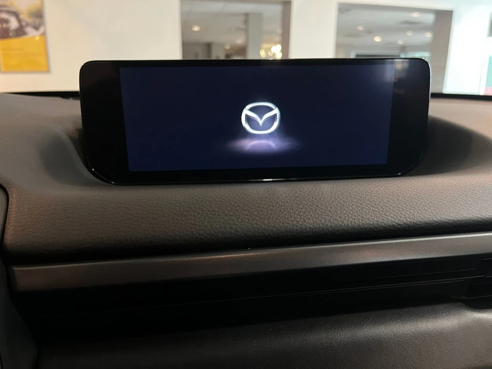 2025 Mazda CX-50 - Image 22 of 31
