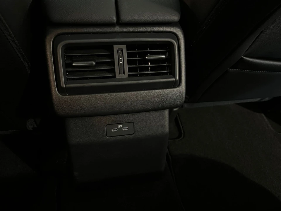 2025 Mazda CX-50 - Image 22 of 31