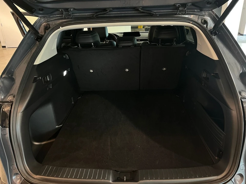 2025 Mazda CX-50 - Image 30 of 31