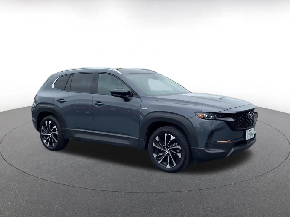 2025 Mazda CX-50 - Image 2 of 31