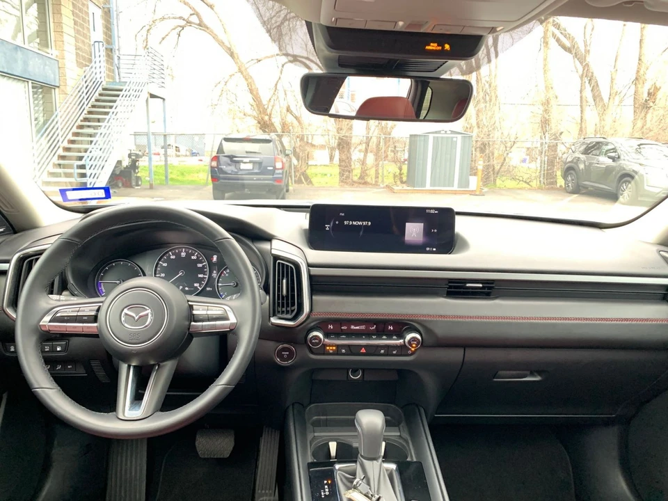2025 Mazda CX-50 - Image 30 of 31
