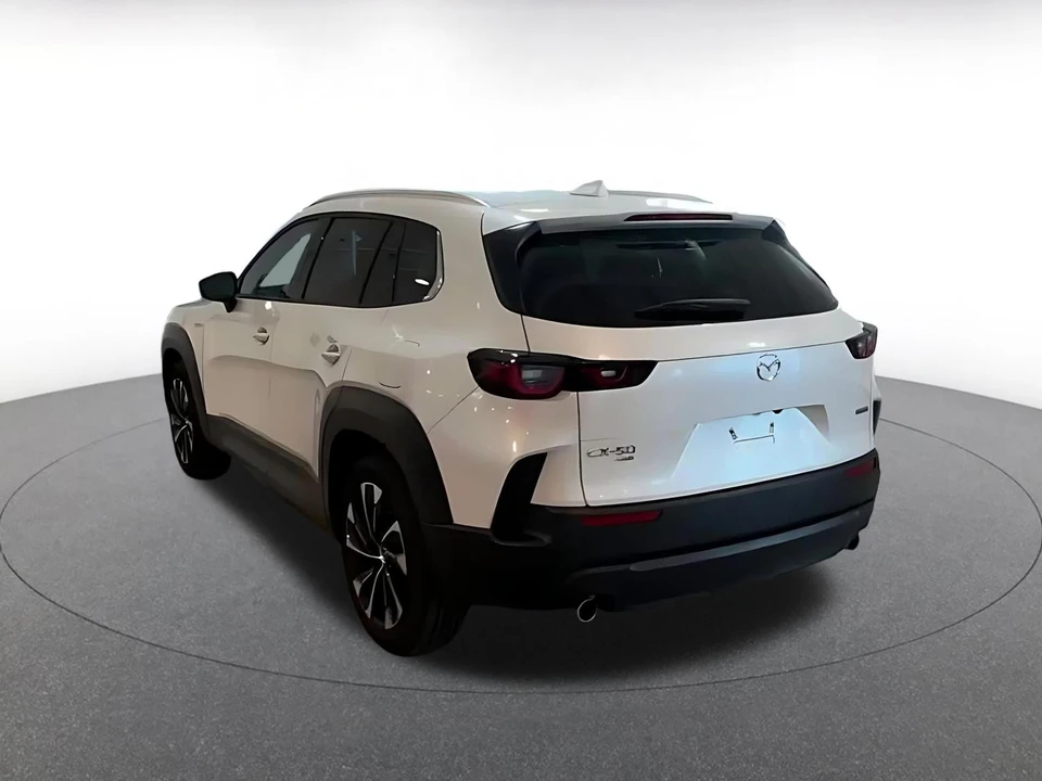 2025 Mazda CX-50 - Image 9 of 31