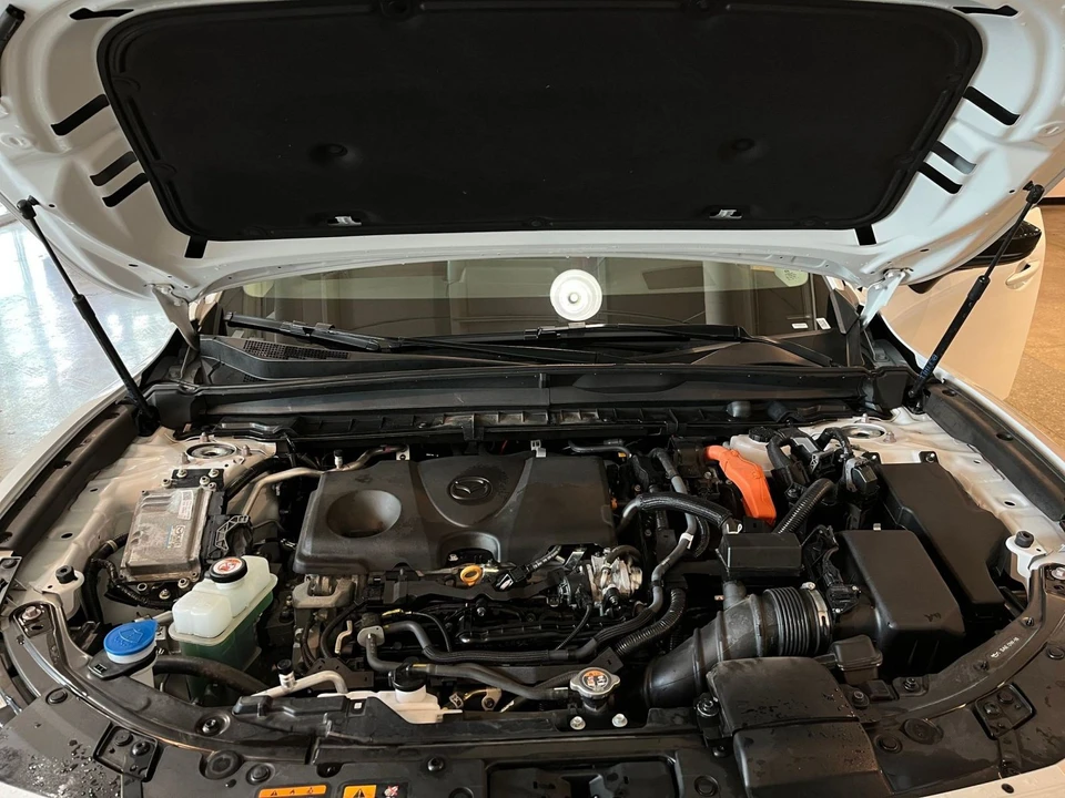 2025 Mazda CX-50 - Image 29 of 31