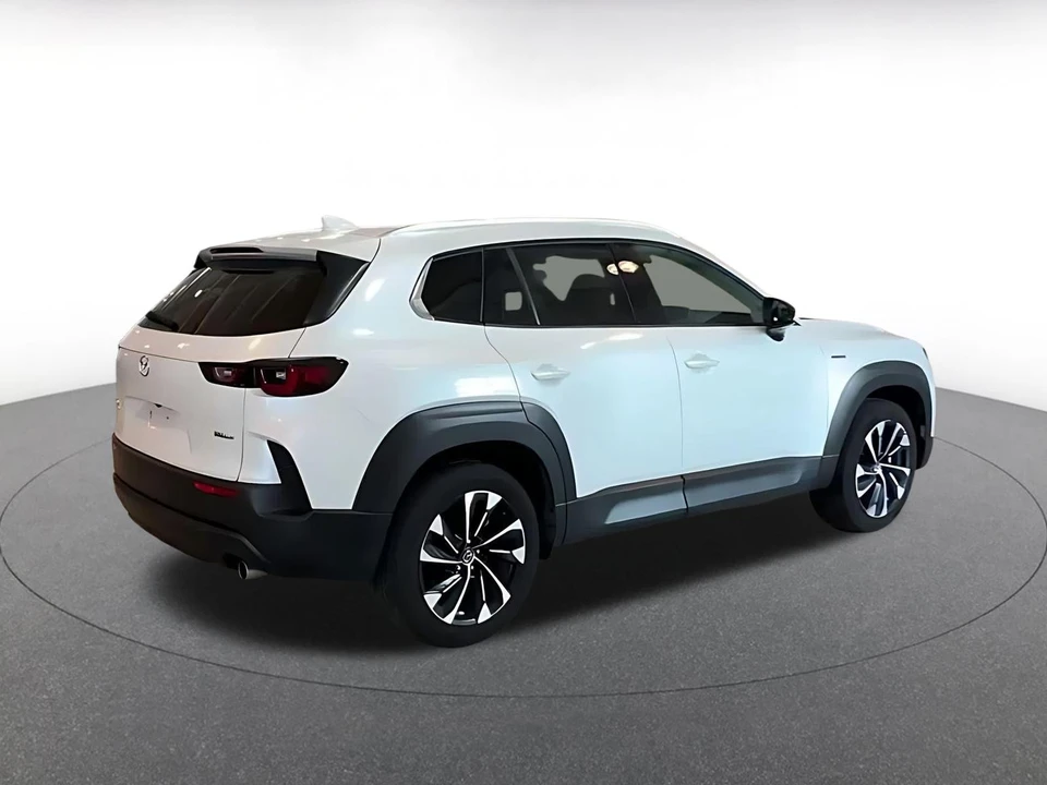 2025 Mazda CX-50 - Image 10 of 31