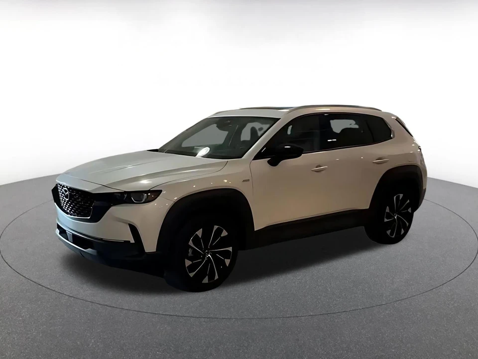 2025 Mazda CX-50 - Image 6 of 31