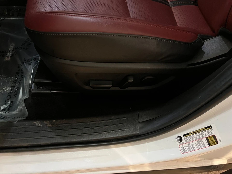 2025 Mazda CX-50 - Image 18 of 31