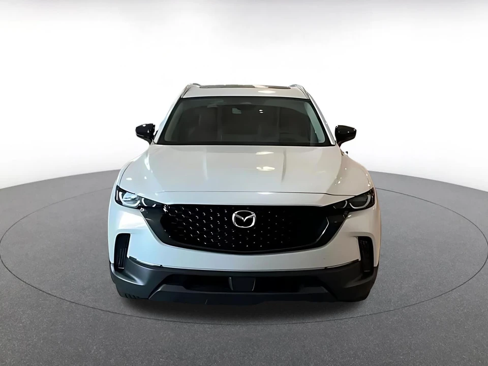 2025 Mazda CX-50 - Image 4 of 31