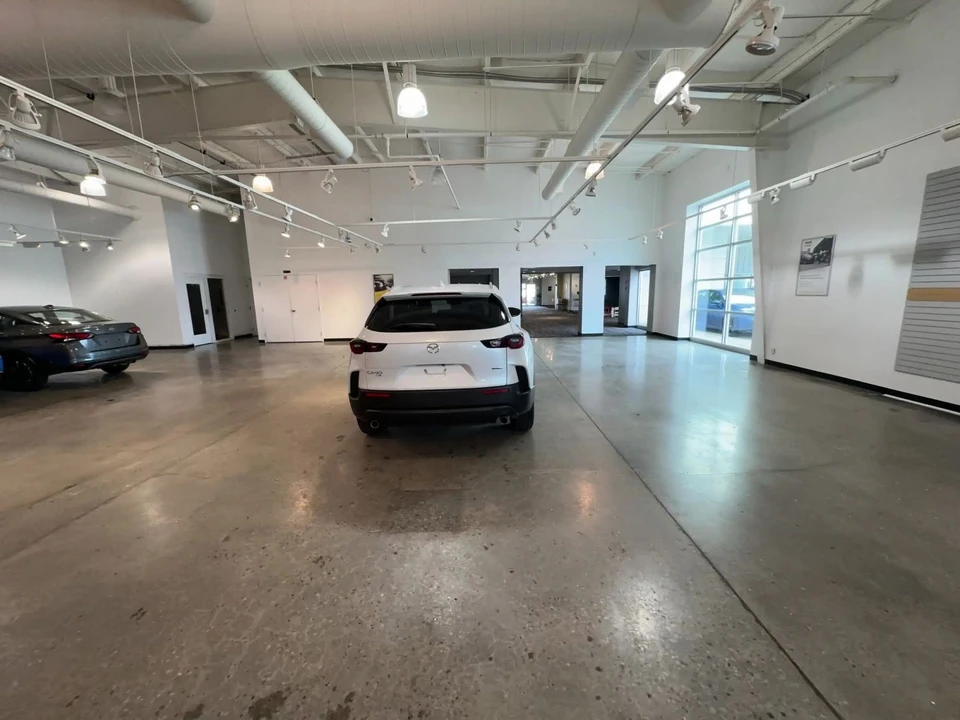 2025 Mazda CX-50 - Image 13 of 31