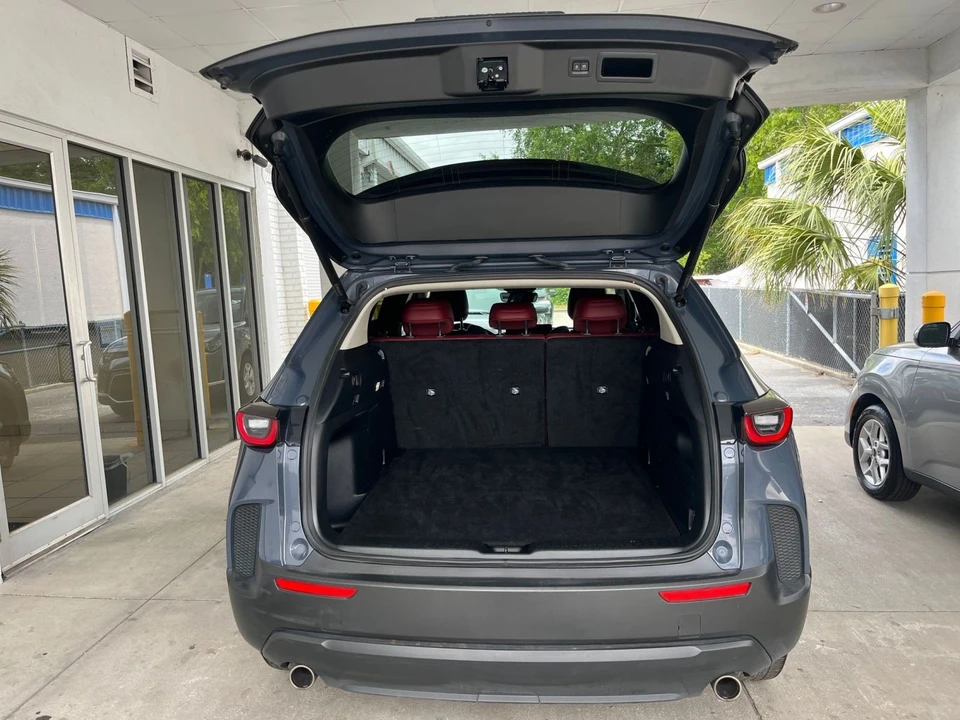 2025 Mazda CX-50 - Image 28 of 31