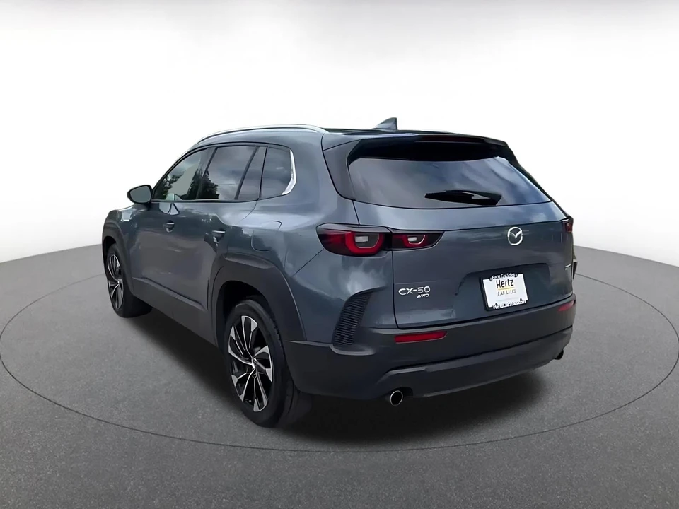 2025 Mazda CX-50 - Image 9 of 31
