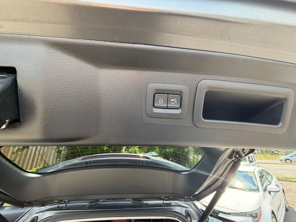 2025 Mazda CX-50 - Image 26 of 31