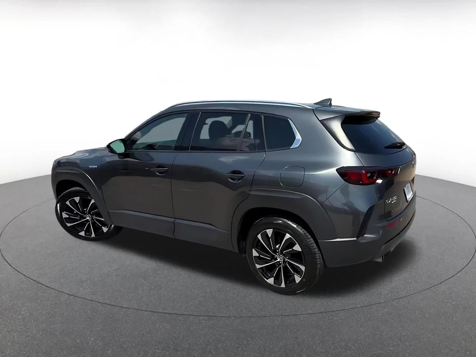 2025 Mazda CX-50 - Image 12 of 31