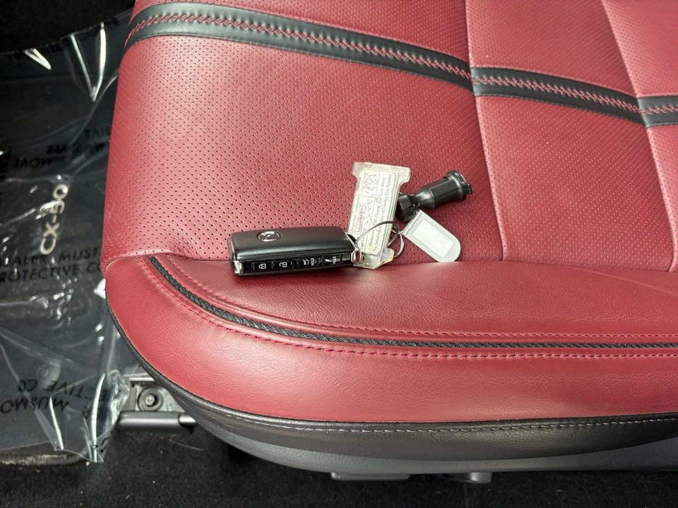 2025 Mazda CX-50 - Image 20 of 31