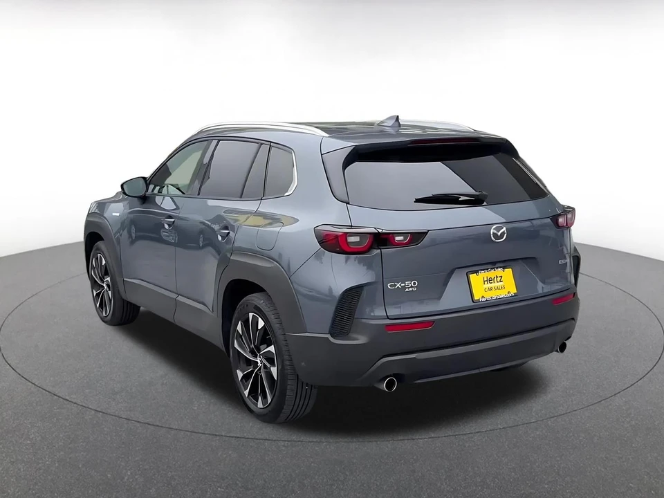 2025 Mazda CX-50 - Image 9 of 31