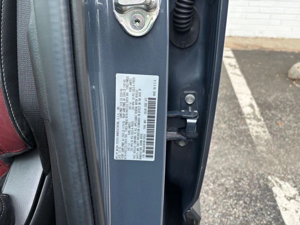 2025 Mazda CX-50 - Image 29 of 31