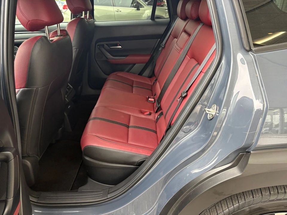 2025 Mazda CX-50 - Image 30 of 31