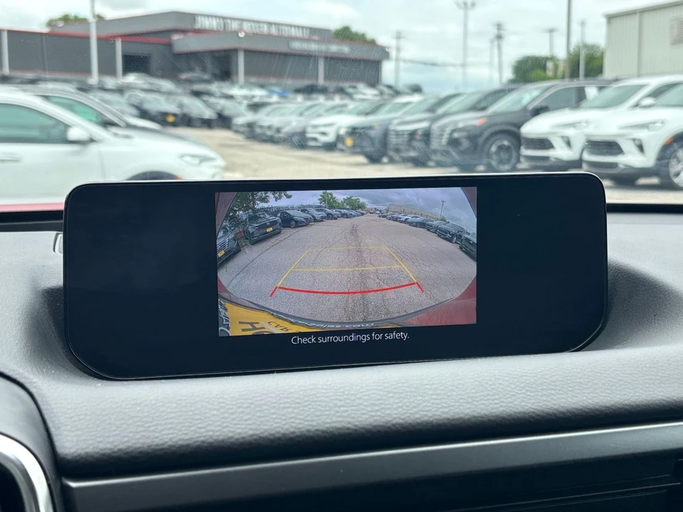 2025 Mazda CX-50 - Image 18 of 31