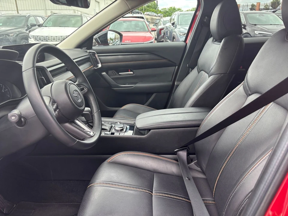 2025 Mazda CX-50 - Image 20 of 31