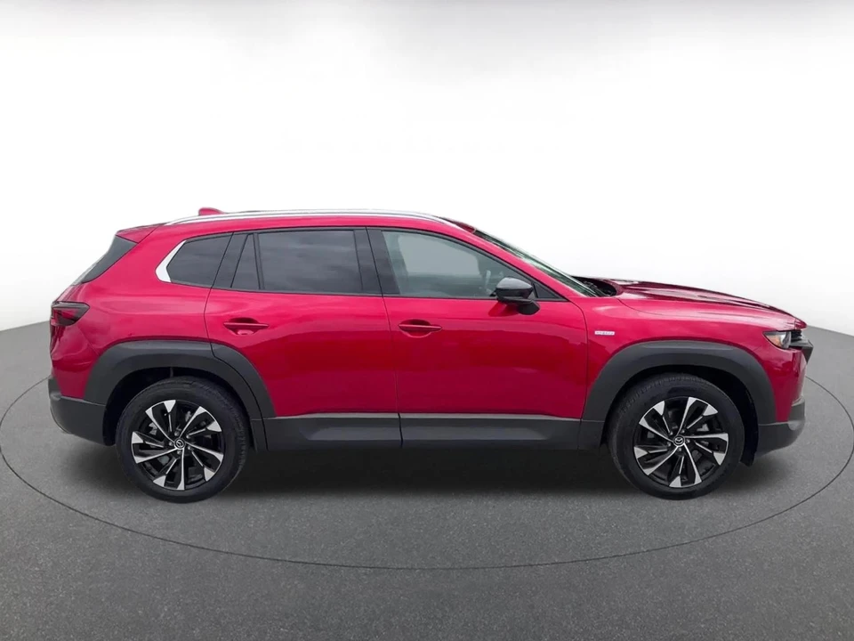 2025 Mazda CX-50 - Image 15 of 31