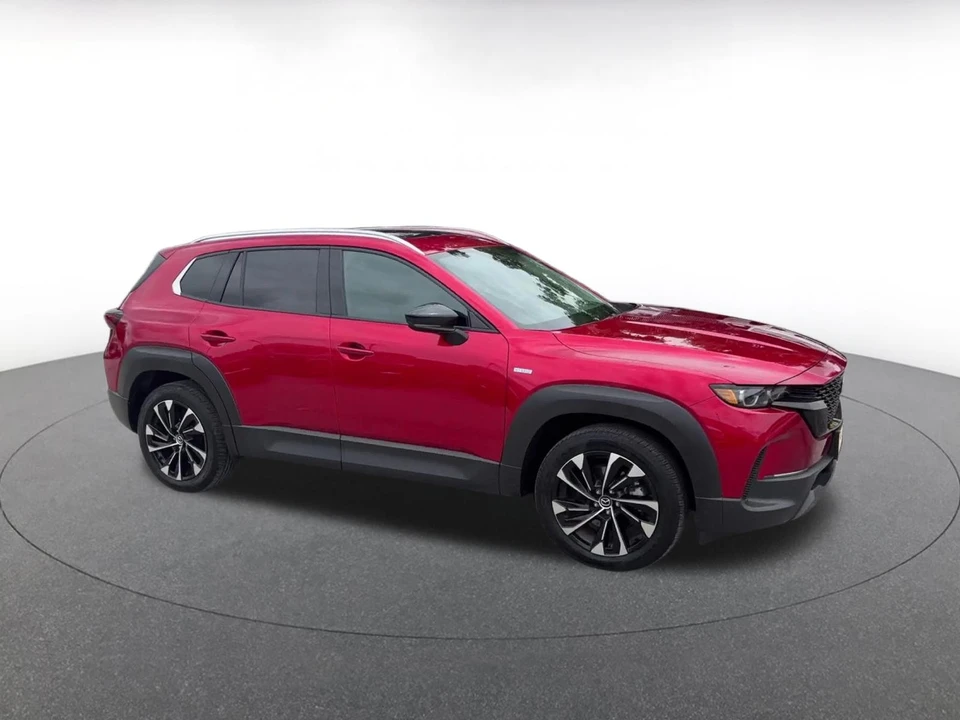 2025 Mazda CX-50 - Image 2 of 31