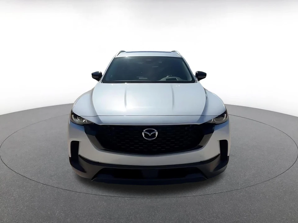 2025 Mazda CX-50 - Image 4 of 31