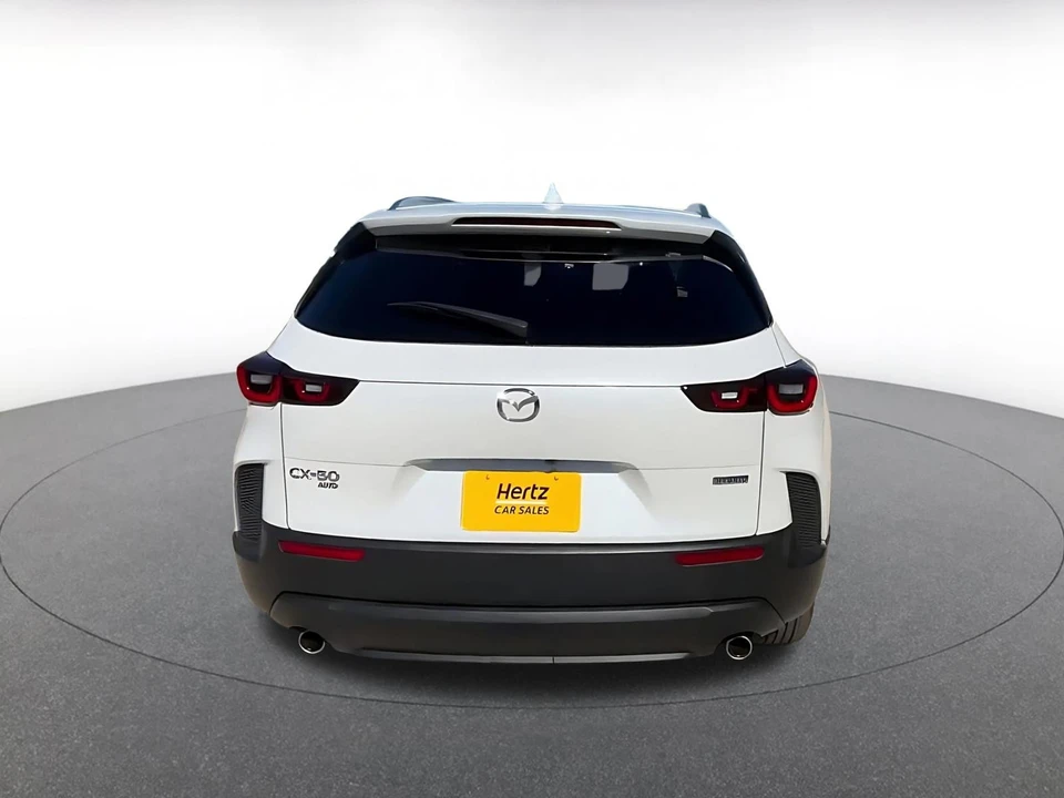 2025 Mazda CX-50 - Image 14 of 31