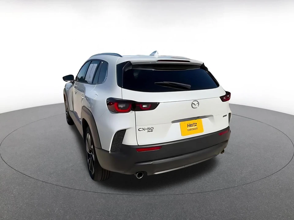 2025 Mazda CX-50 - Image 13 of 31
