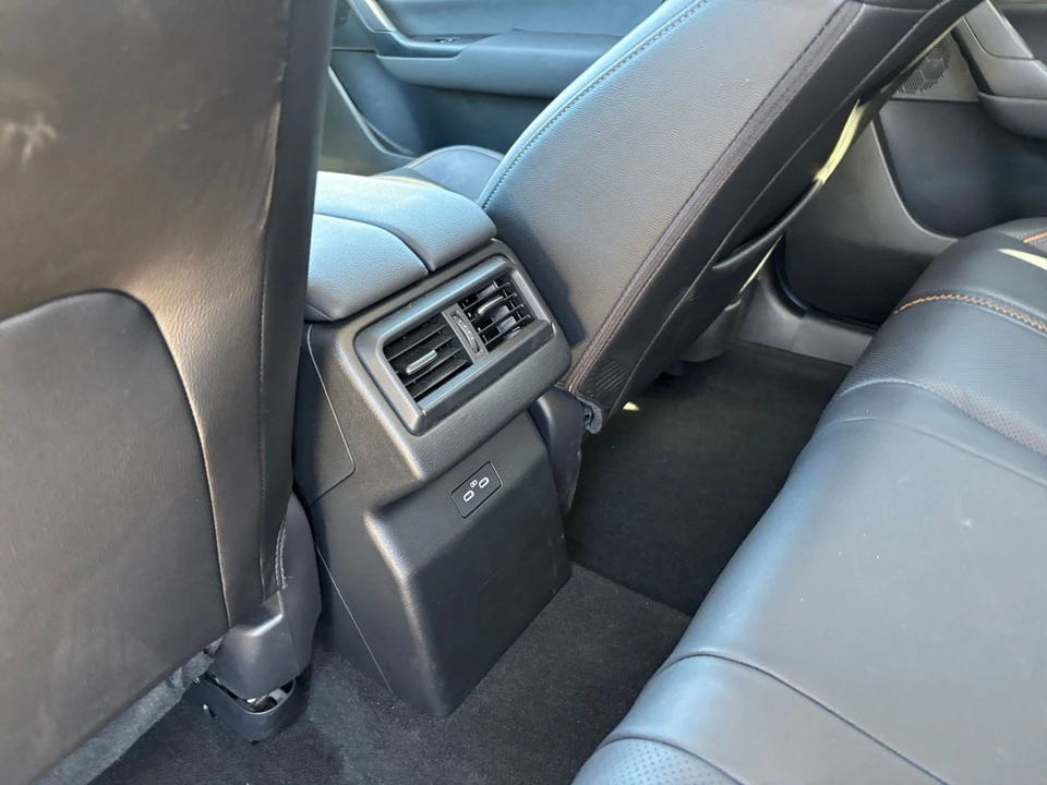 2025 Mazda CX-50 - Image 22 of 31