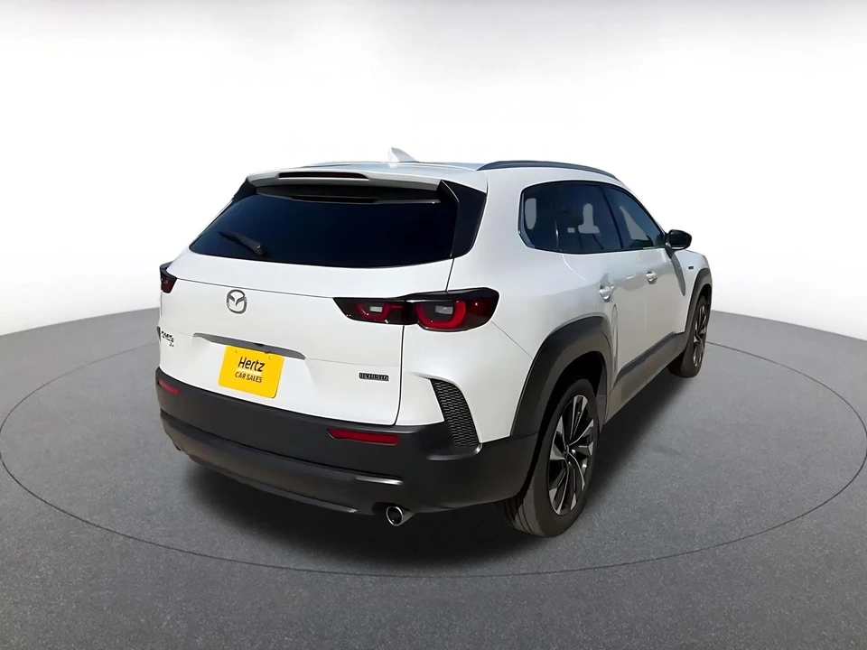 2025 Mazda CX-50 - Image 17 of 31