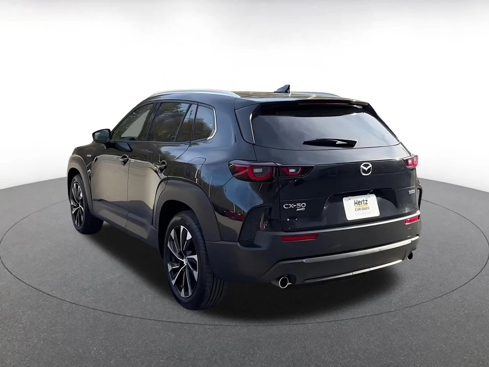 2025 Mazda CX-50 - Image 9 of 31