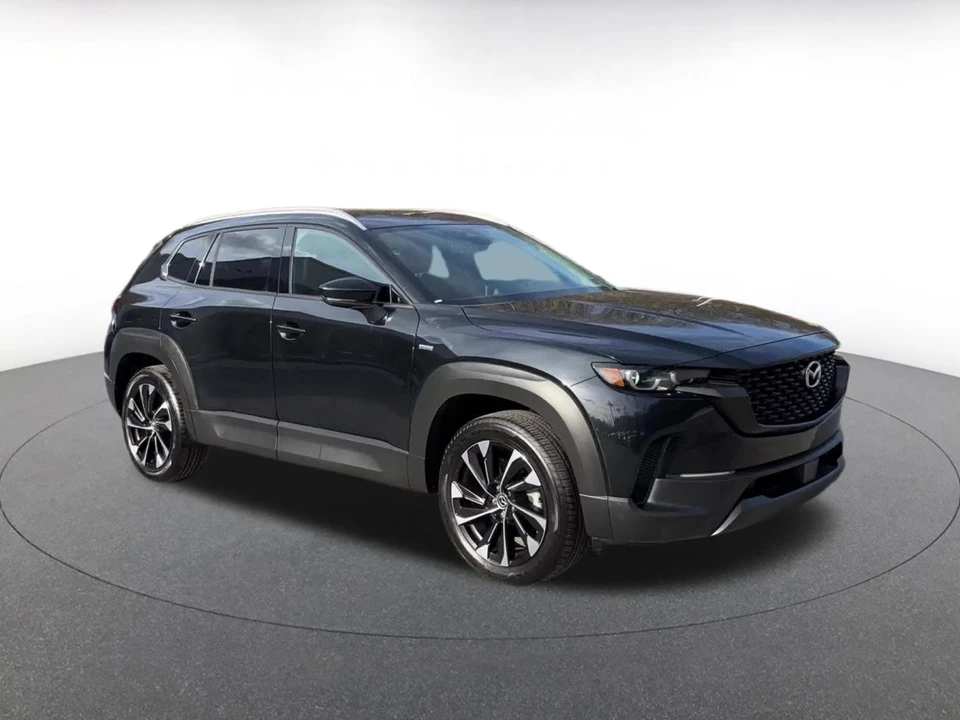 2025 Mazda CX-50 - Image 2 of 31